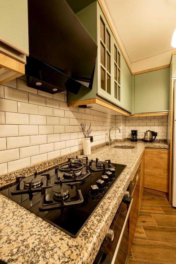 Spacious And Comfy 2Br In The Heart Of Cihangir Istambul Exterior foto
